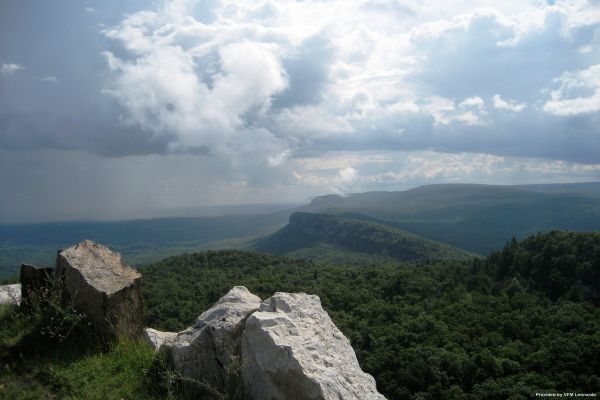 MINNEWASKA LODGE (Lake Minnewaska)